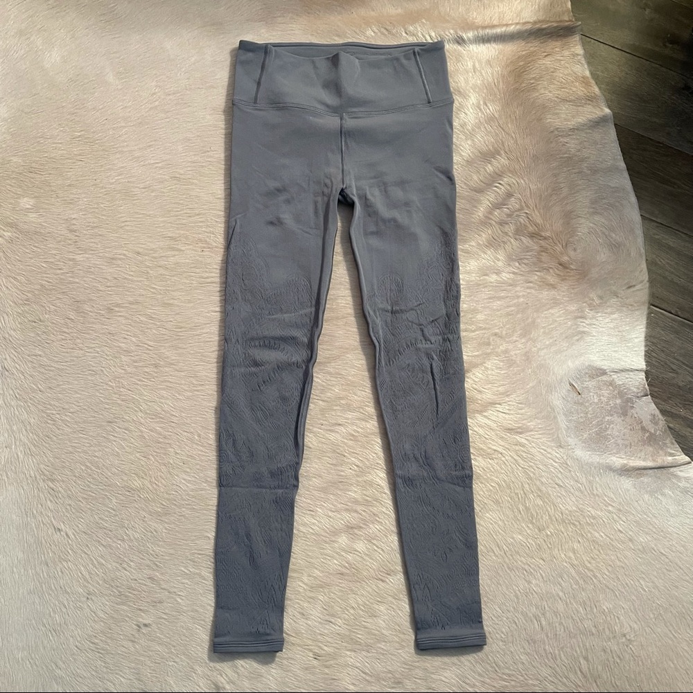 Lululemon Wunder Under leggings - BRAND NEW!